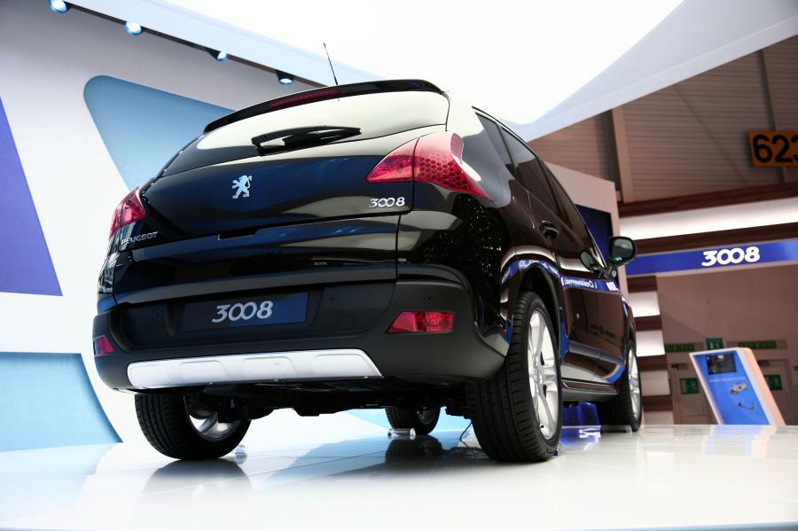  Peugeot 3008 2010 года  (фото 44 из 148)